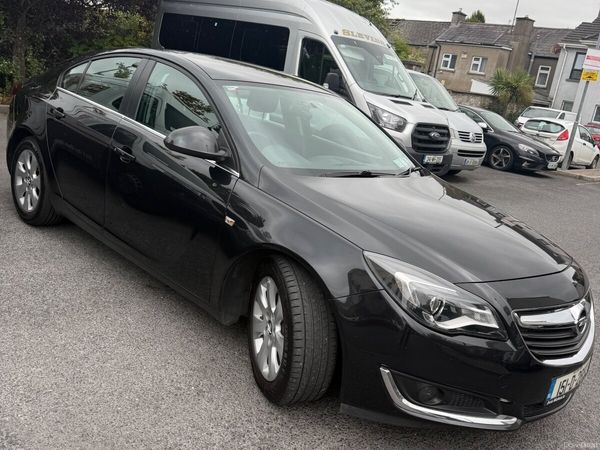 Opel Insignia Hatchback, Diesel, 2015, Black