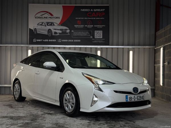 Toyota Prius Hatchback, Petrol Hybrid, 2018, White