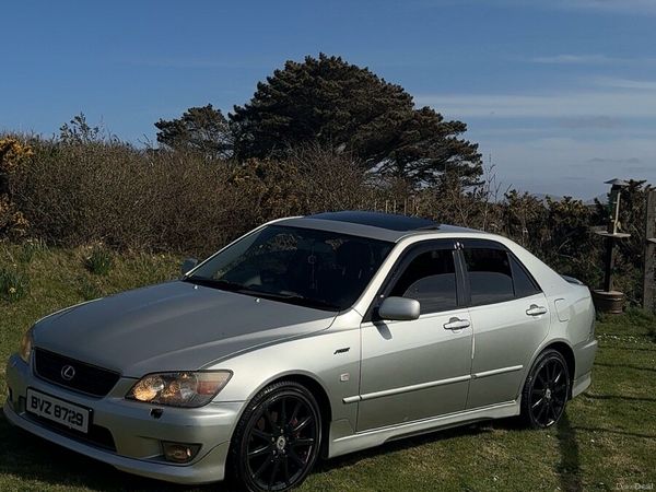 Lexus IS Saloon, Petrol, 2005, Silver