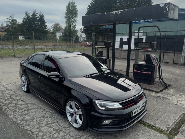 Volkswagen Jetta Saloon, Diesel, 2016, Black
