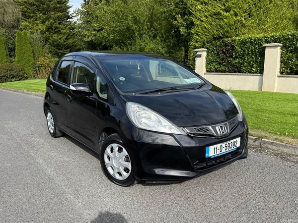 Honda Fit Hatchback, Petrol, 2011, Black