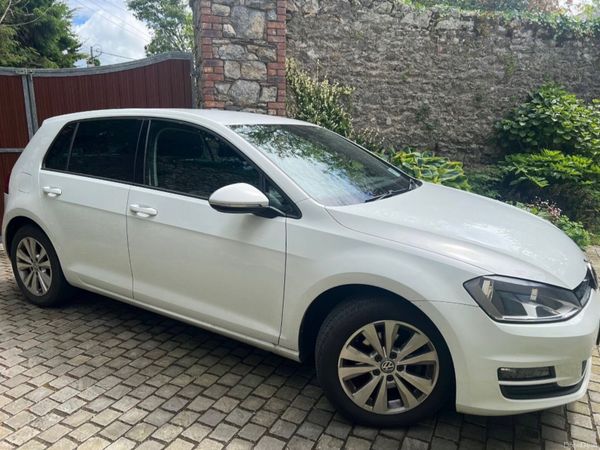 Volkswagen Golf Estate, Petrol, 2017, White