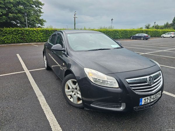 Vauxhall Insignia Hatchback, Diesel, 2012, Black