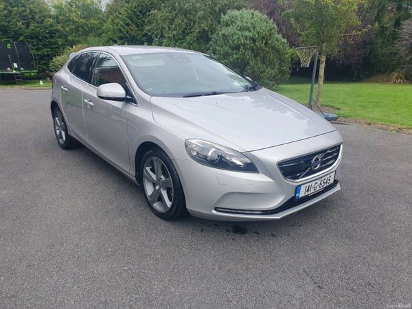 Volvo V40 Hatchback, Petrol, 2014, Silver