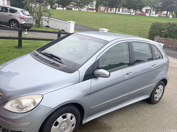 Mercedes-Benz B-Class MPV, Petrol, 2007, Blue