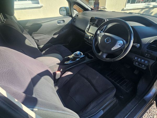 Nissan Leaf Hatchback, Electric, 2016, Silver