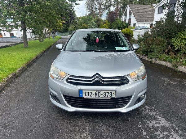 Volkswagen Passat Saloon, Diesel, 2013, Grey