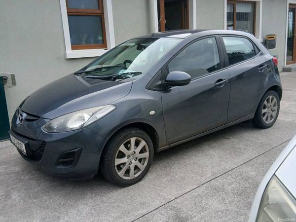 Mazda Mazda2 Hatchback, Petrol, 2012, Grey