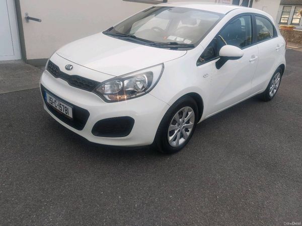 Kia Rio Hatchback, Petrol, 2015, White