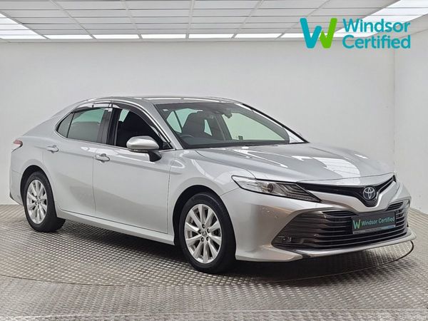 Toyota Camry Saloon, Petrol Hybrid, 2020, Silver