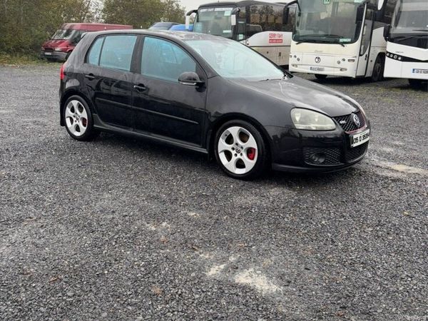 Volkswagen Golf Hatchback, Petrol, 2005, Black