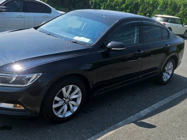 Volkswagen Passat Saloon, Diesel, 2016, Black