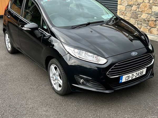 Ford Fiesta Hatchback, Petrol, 2013, Black