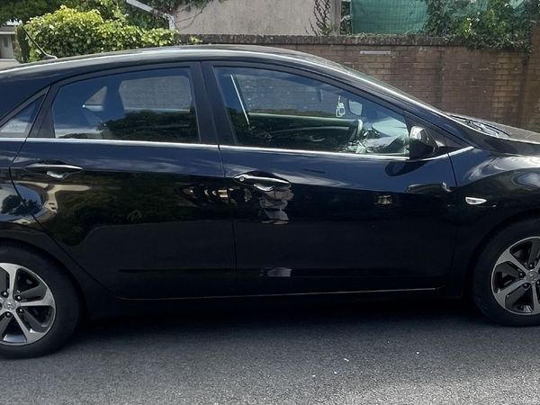 Hyundai i30 Hatchback, Petrol, 2015, Black