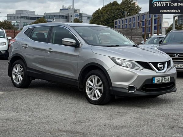 Nissan Qashqai Hatchback, Diesel, 2015, Silver