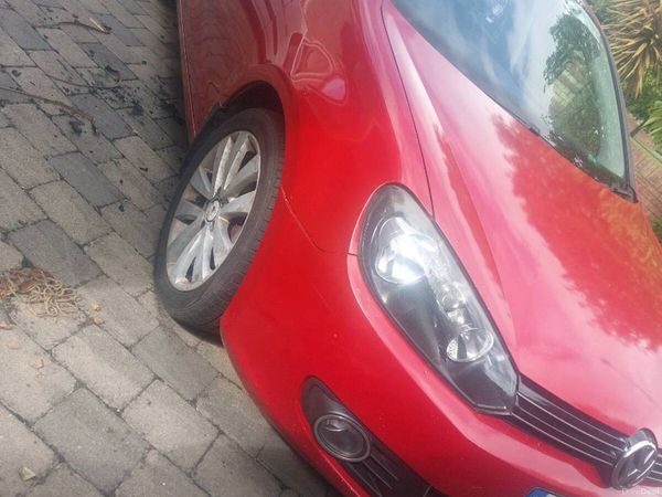 Volkswagen Golf Hatchback, Diesel, 2009, Red