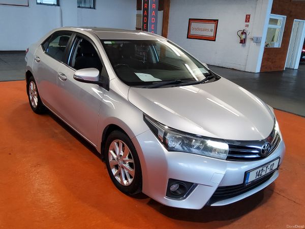 Toyota Corolla Saloon, Diesel, 2014, Silver