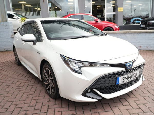 Toyota Corolla Hatchback, Petrol Hybrid, 2019, White