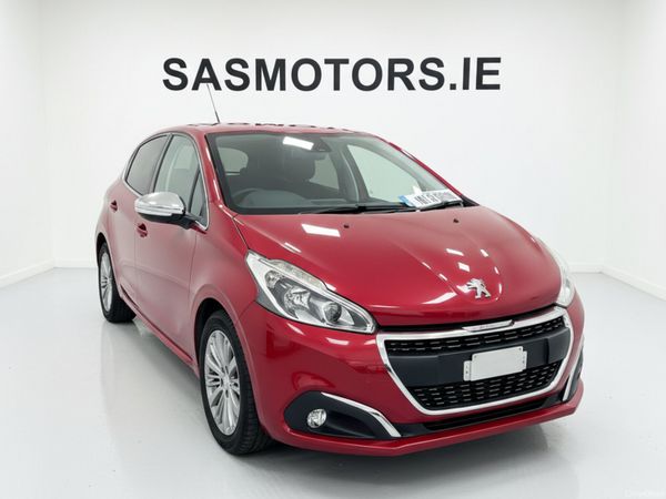 Peugeot 208 Hatchback, Petrol, 2018, Red