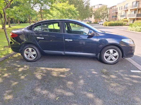 Renault Fluence Saloon, Diesel, 2011, Blue