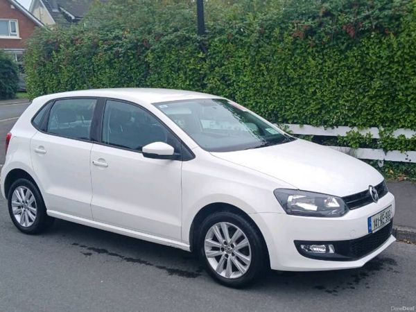Volkswagen Polo Hatchback, Petrol, 2014, White
