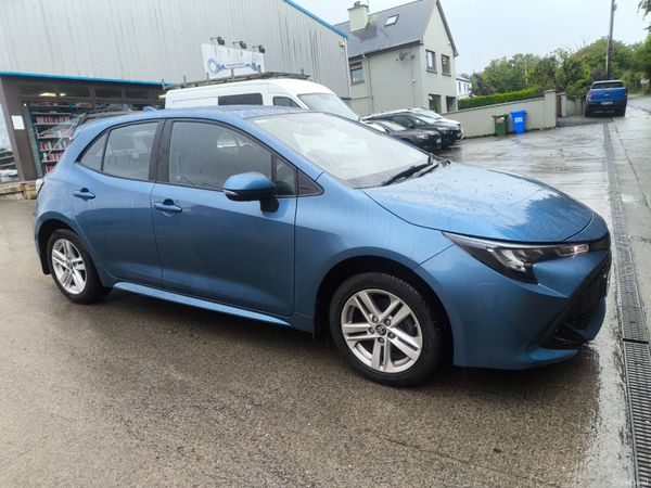 Toyota Corolla Hatchback, Petrol, 2019, Blue