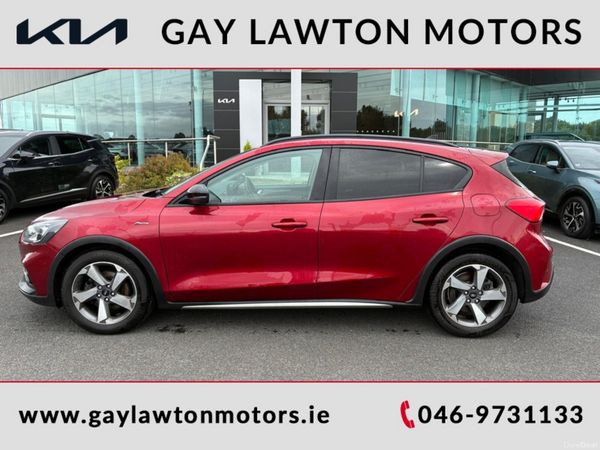 Ford Focus Hatchback, Diesel, 2020, Red