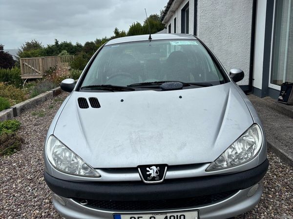 Peugeot 206 Hatchback, Petrol, 2005, Grey