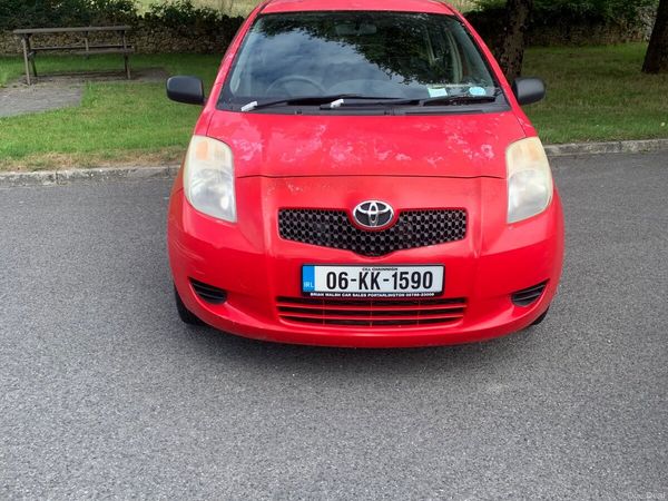 Toyota Yaris Hatchback, Petrol, 2006, Red