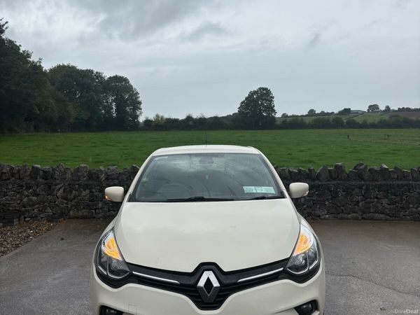 Renault Clio Hatchback, Petrol, 2018, Brown