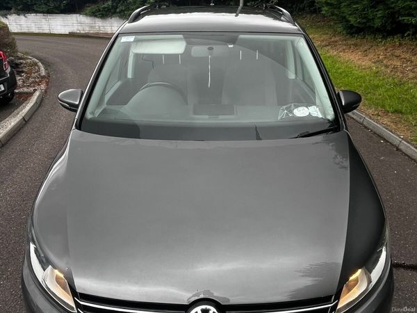 Volkswagen Touran MPV, Diesel, 2014, Grey