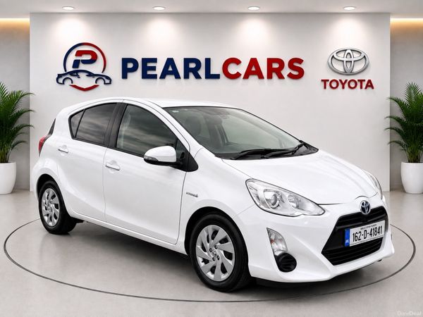Toyota Aqua Hatchback, Petrol Hybrid, 2016, White