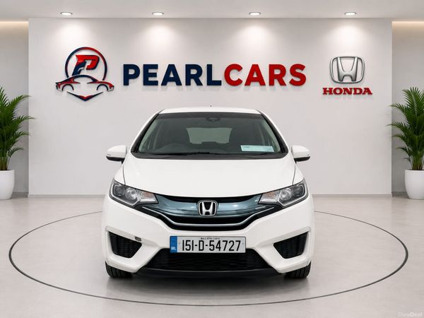 Honda Fit Hatchback, Petrol Hybrid, 2015, White