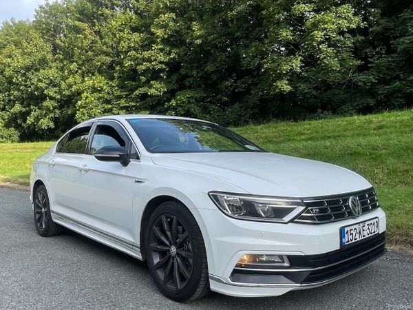 Volkswagen Passat Saloon, Diesel, 2015, White