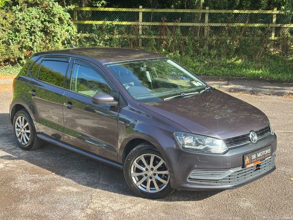 Volkswagen Polo Hatchback, Petrol, 2015, Grey
