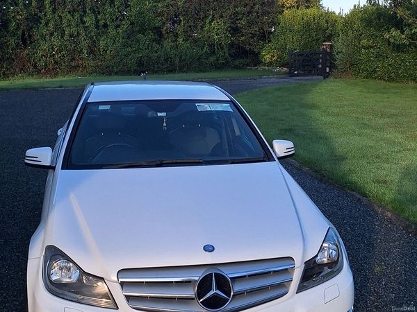 Mercedes-Benz C-Class Saloon, Diesel, 2012, White