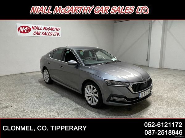 Skoda Octavia Hatchback, Diesel, 2024, Grey
