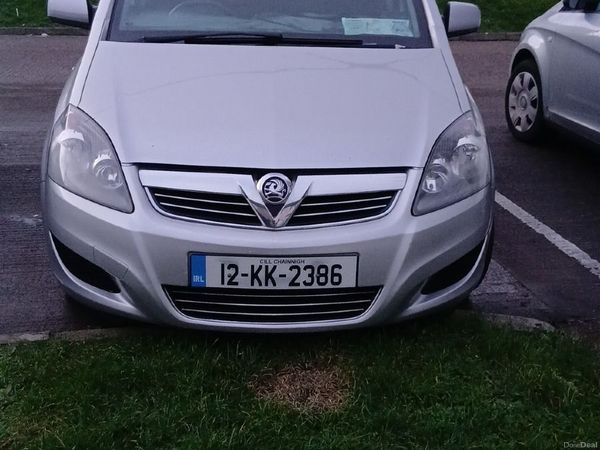 Vauxhall Zafira MPV, Diesel, 2012, Silver