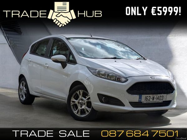 Ford Fiesta Hatchback, Petrol, 2016, White