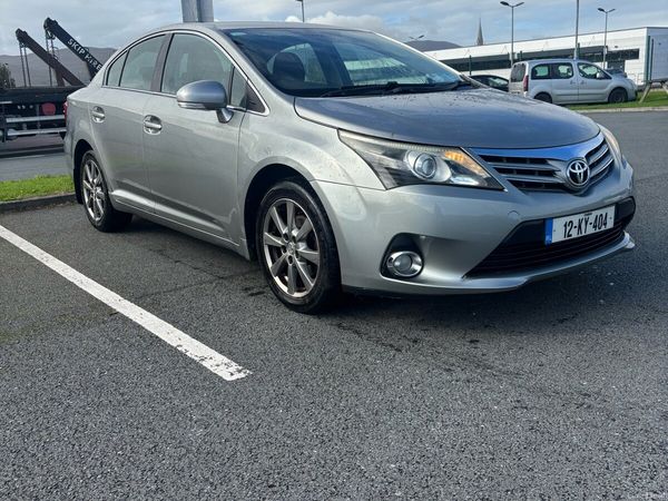 Toyota Avensis Saloon, Diesel, 2012, Grey