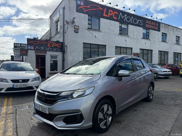 Honda Fit Hatchback, Petrol Hybrid, 2017, Silver