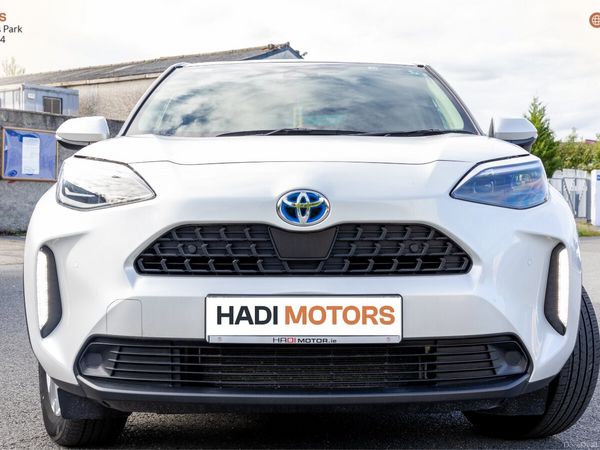 Toyota Yaris Cross SUV, Petrol Hybrid, 2022, White
