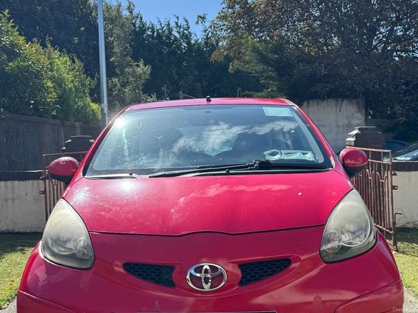 Toyota Aygo Hatchback, Petrol, 2007, Red