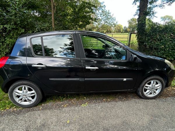 Renault Clio Hatchback, Petrol, 2007, Black