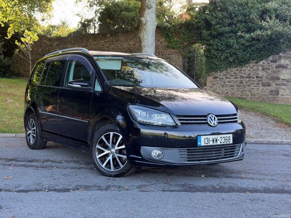 Volkswagen Touran MPV, Petrol, 2013, Black
