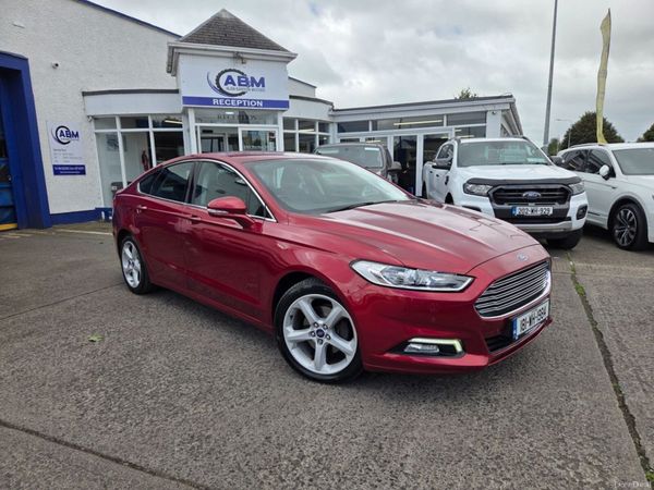 Ford Mondeo Hatchback, Diesel, 2018, Red