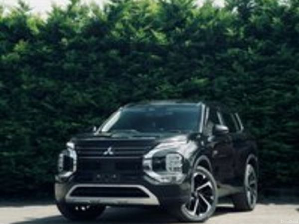 Mitsubishi Outlander SUV, Petrol Plug-in Hybrid, 2022, Black