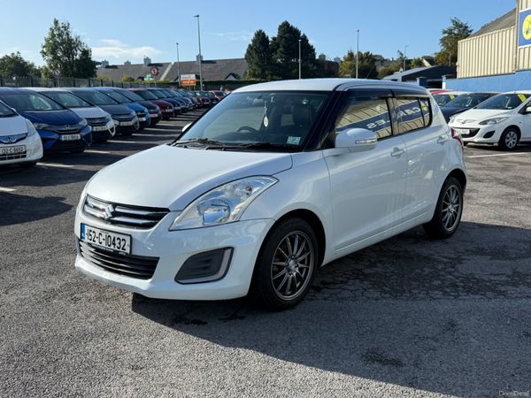 Suzuki Swift Hatchback, Petrol, 2015, White