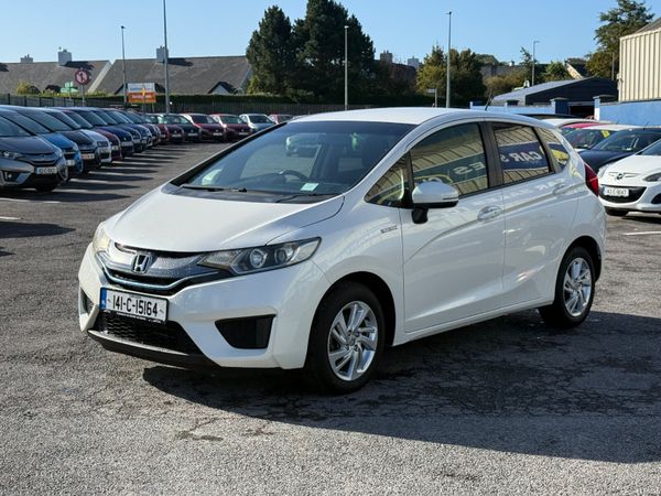 Honda Fit Hatchback, Petrol Hybrid, 2014, White