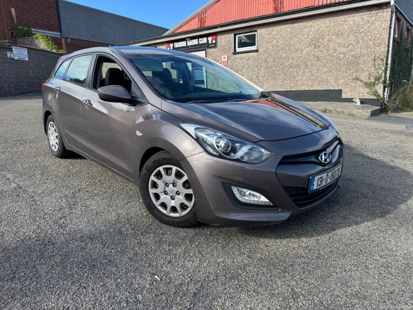 Hyundai i30 Estate/Jeep, Diesel, 2013, Bronze